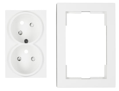 Priză dublă completă cu pin, 2xPE, 1 priza 45°, albă
