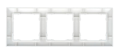Ramă pentru 3 aparate cu dimensiuni de 55x55mm, argintie